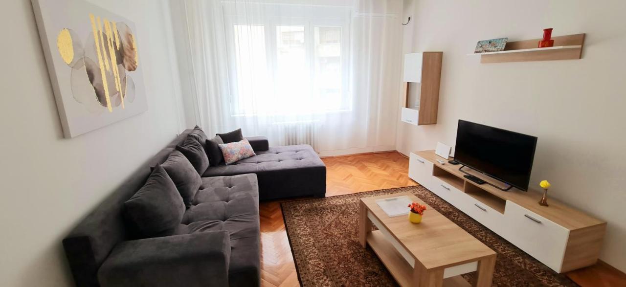 Downtown Star Apartment Belgrad Exteriör bild