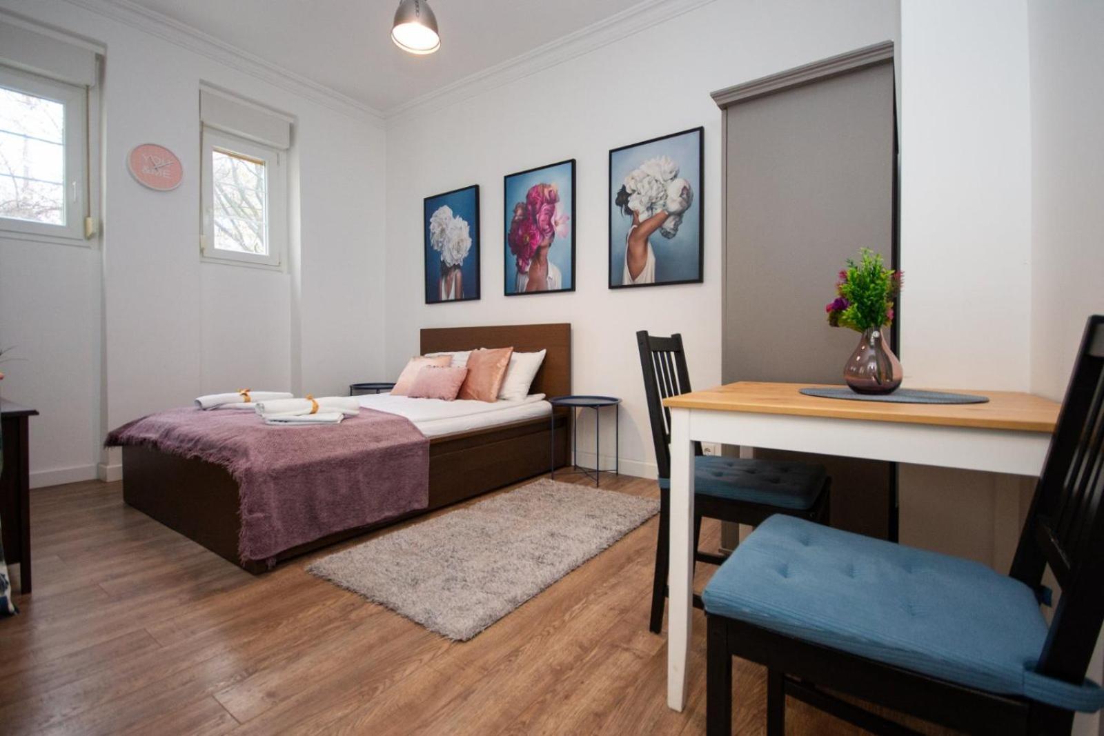 Downtown Star Apartment Belgrad Rum bild
