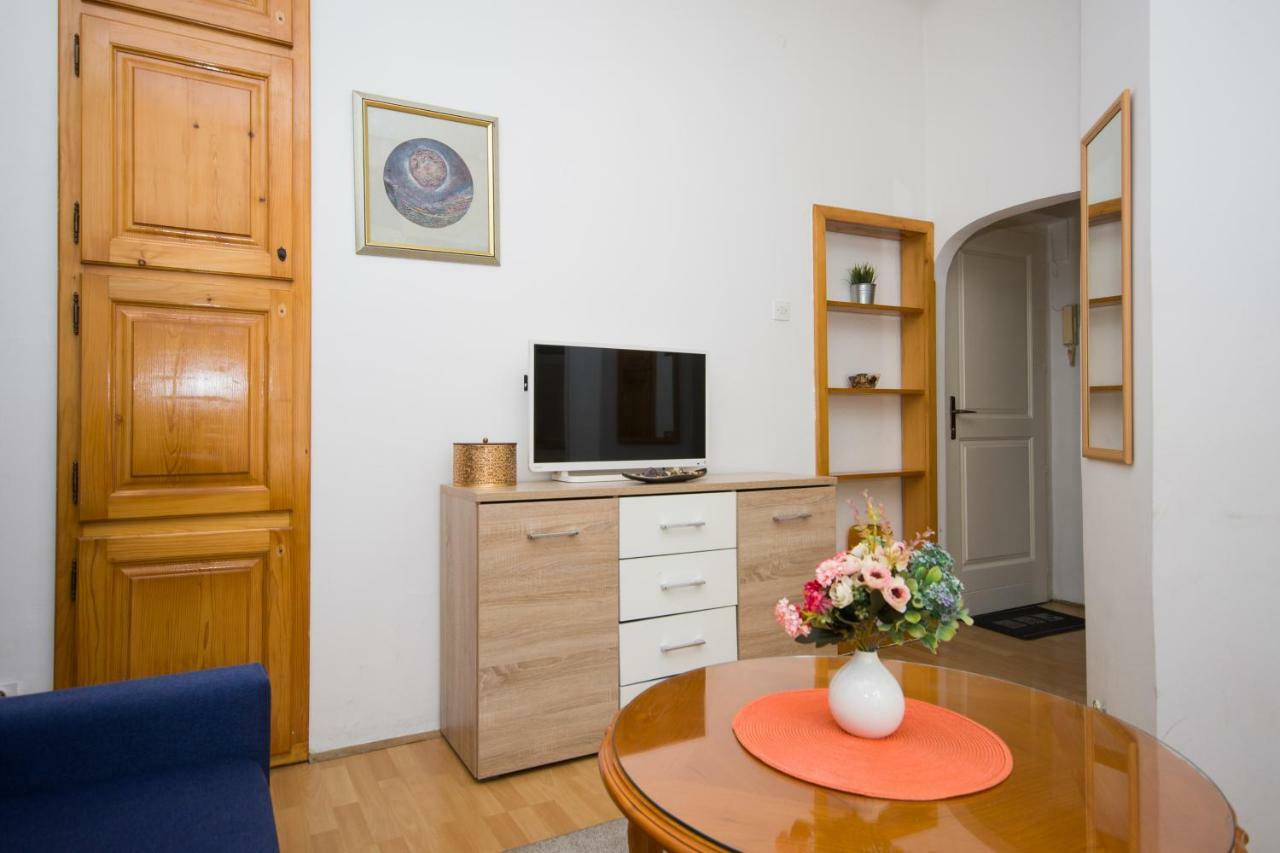 Downtown Star Apartment Belgrad Exteriör bild